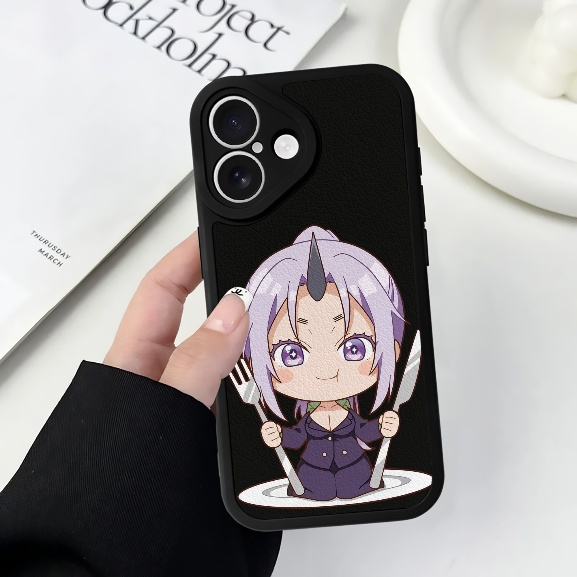 （画像用） 転スラ Regarding Reincarnated to Slime 【iPhone 16シリーズ対応】シリコンスマホケース（レザー調） 材質：シリコン
